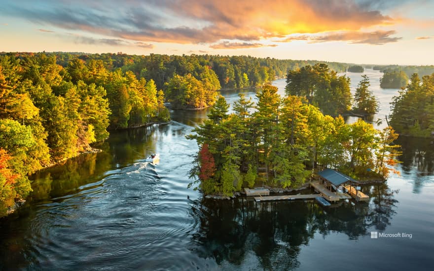 Thousand Islands region, St Lawrence River, USA-Canada border